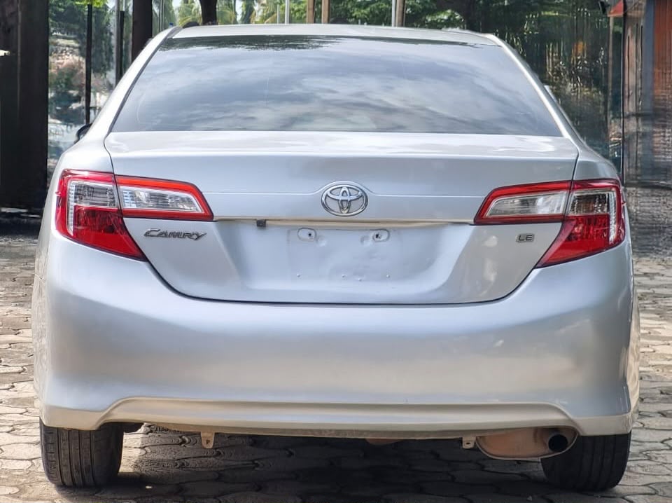
								NEATLY USED 2014 TOYOTA CAMRY LE V4 WITH PROPER DOCUMENTATION UNTAMPERED SYSTEM GOING FOR 9.5M ABUJA DEAL full									