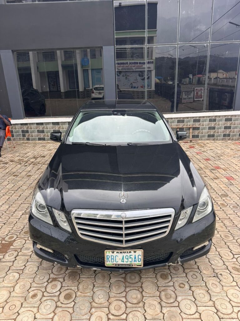 Distress Sale!!!  2010 Mercedes Benz E350 Special 4 Plugs Follow Come Factory Engine Untampered Engine & Gear  Factory Chilling AC Everything blessed  Complete buy and travel  Price: 5.5m  Settlement: TBD RUSH BEFORE YOU HEAR SOLD