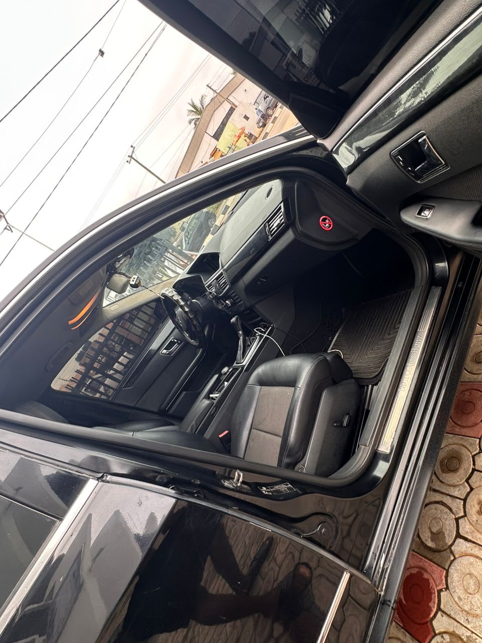 
								Distress Sale!!!  2010 Mercedes Benz E350 Special 4 Plugs Follow Come Factory Engine Untampered Engine & Gear  Factory Chilling AC Everything blessed  Complete buy and travel  Price: 5.5m  Settlement: TBD RUSH BEFORE YOU HEAR SOLD full									