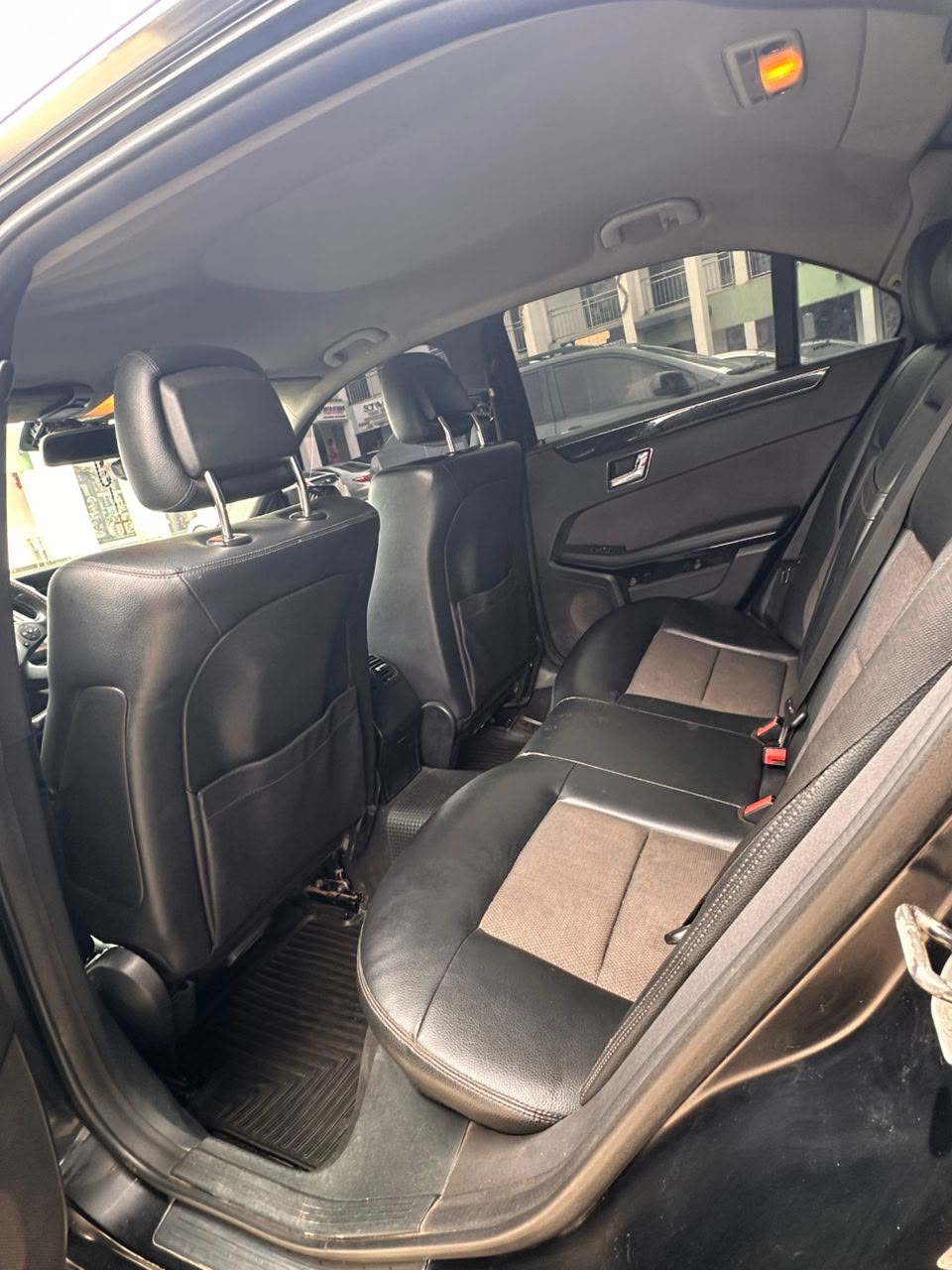 
								Distress Sale!!!  2010 Mercedes Benz E350 Special 4 Plugs Follow Come Factory Engine Untampered Engine & Gear  Factory Chilling AC Everything blessed  Complete buy and travel  Price: 5.5m  Settlement: TBD RUSH BEFORE YOU HEAR SOLD full									