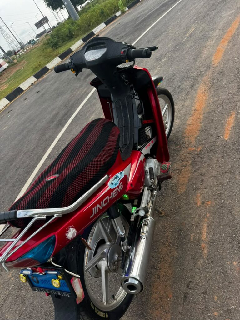 Giveaway Deal‼️‼️‼️ Neatly Used Haojue Bike (Rubber Rubber) going for just 650k with only 50k sambo with me Lugbe Abuja📍 ZERO CHAIN DEAL