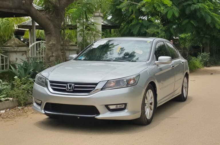 Sept Distress: Extremely clean Foreign used 2014 Honda Accord EXL fullest option with mint exterior nd interior Accident Free. going for just 13m only