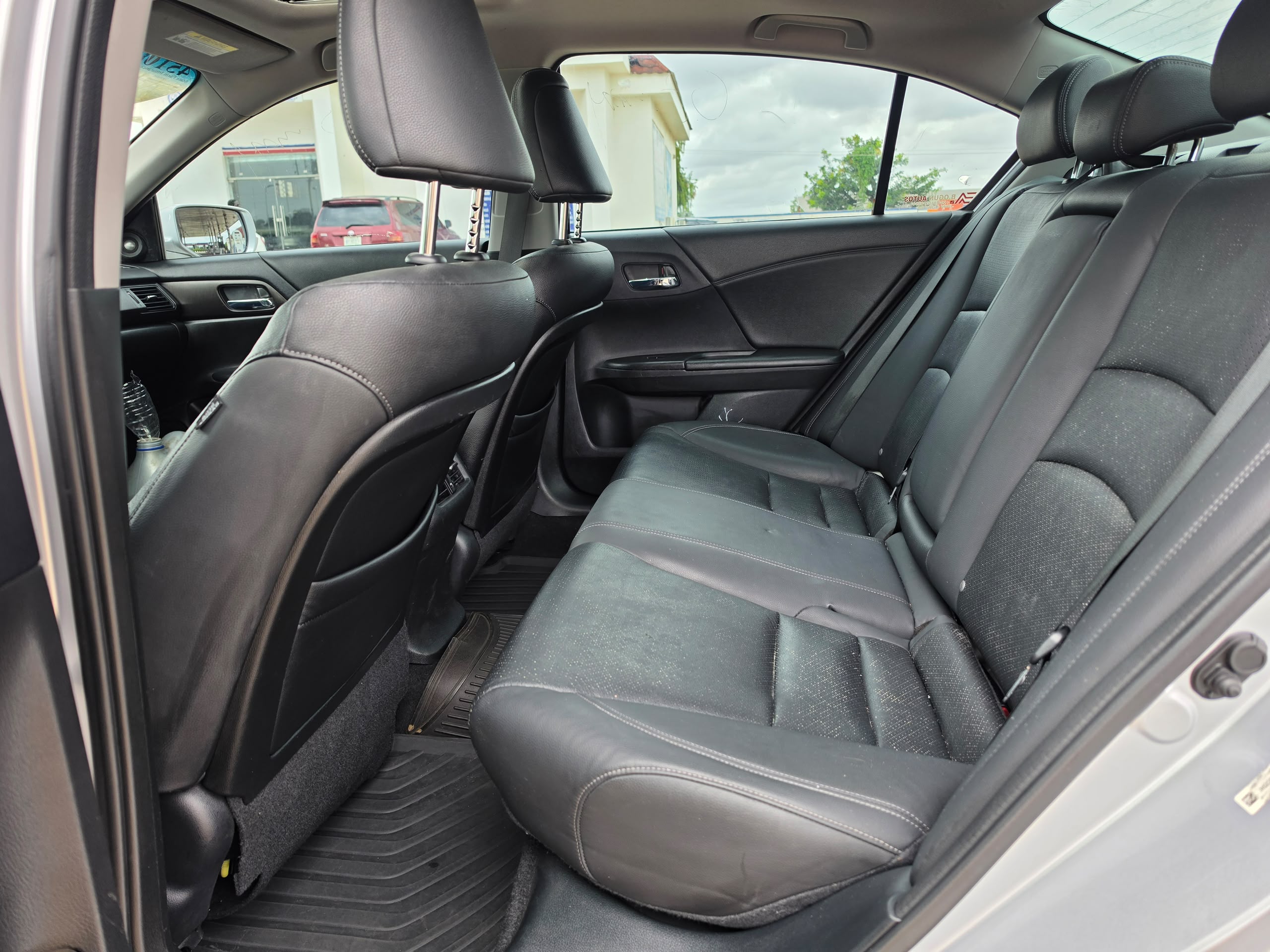 
								Sept Distress: Extremely clean Foreign used 2014 Honda Accord EXL fullest option with mint exterior nd interior Accident Free. going for just 13m only full									
