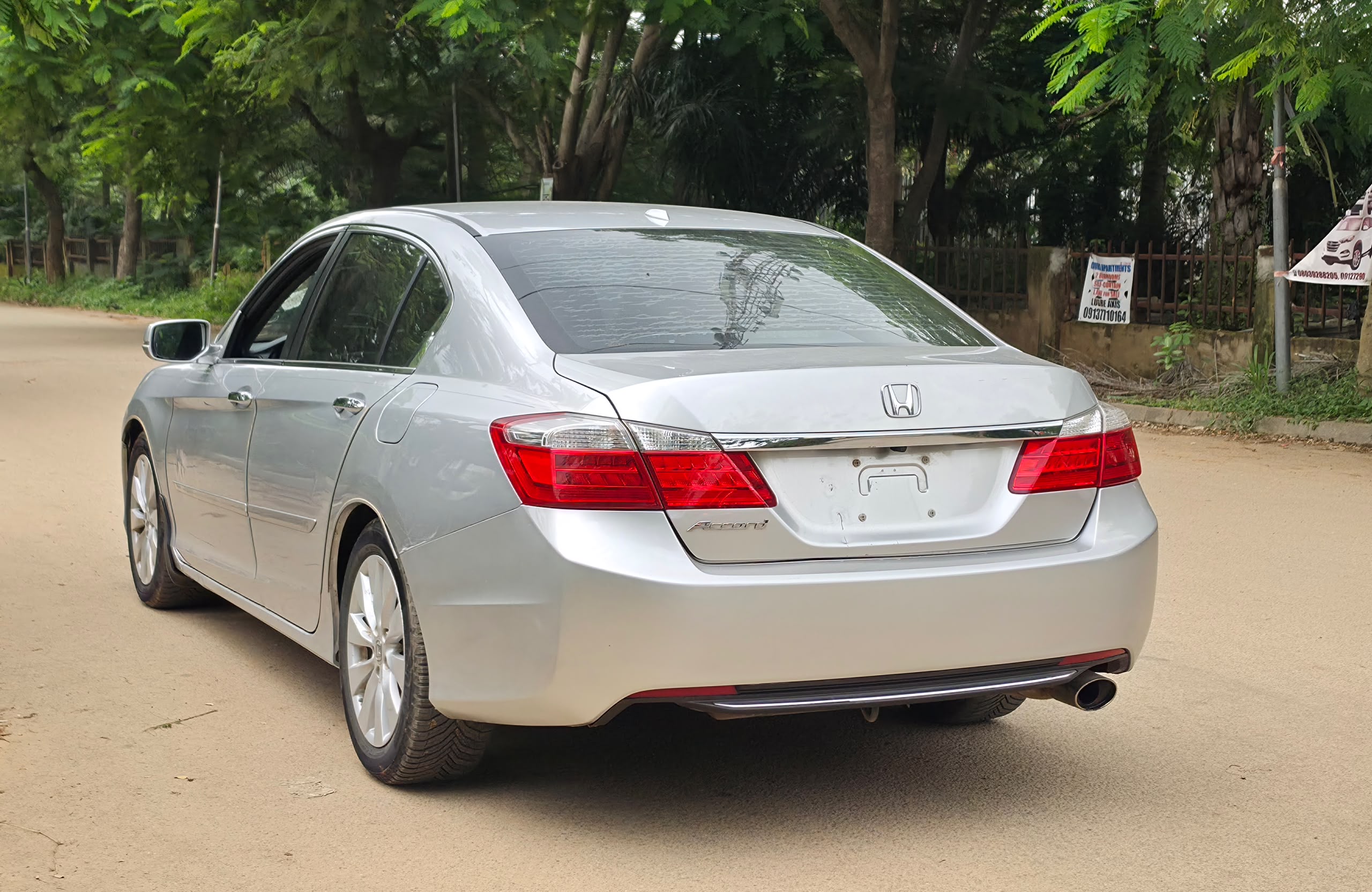 
								Sept Distress: Extremely clean Foreign used 2014 Honda Accord EXL fullest option with mint exterior nd interior Accident Free. going for just 13m only full									