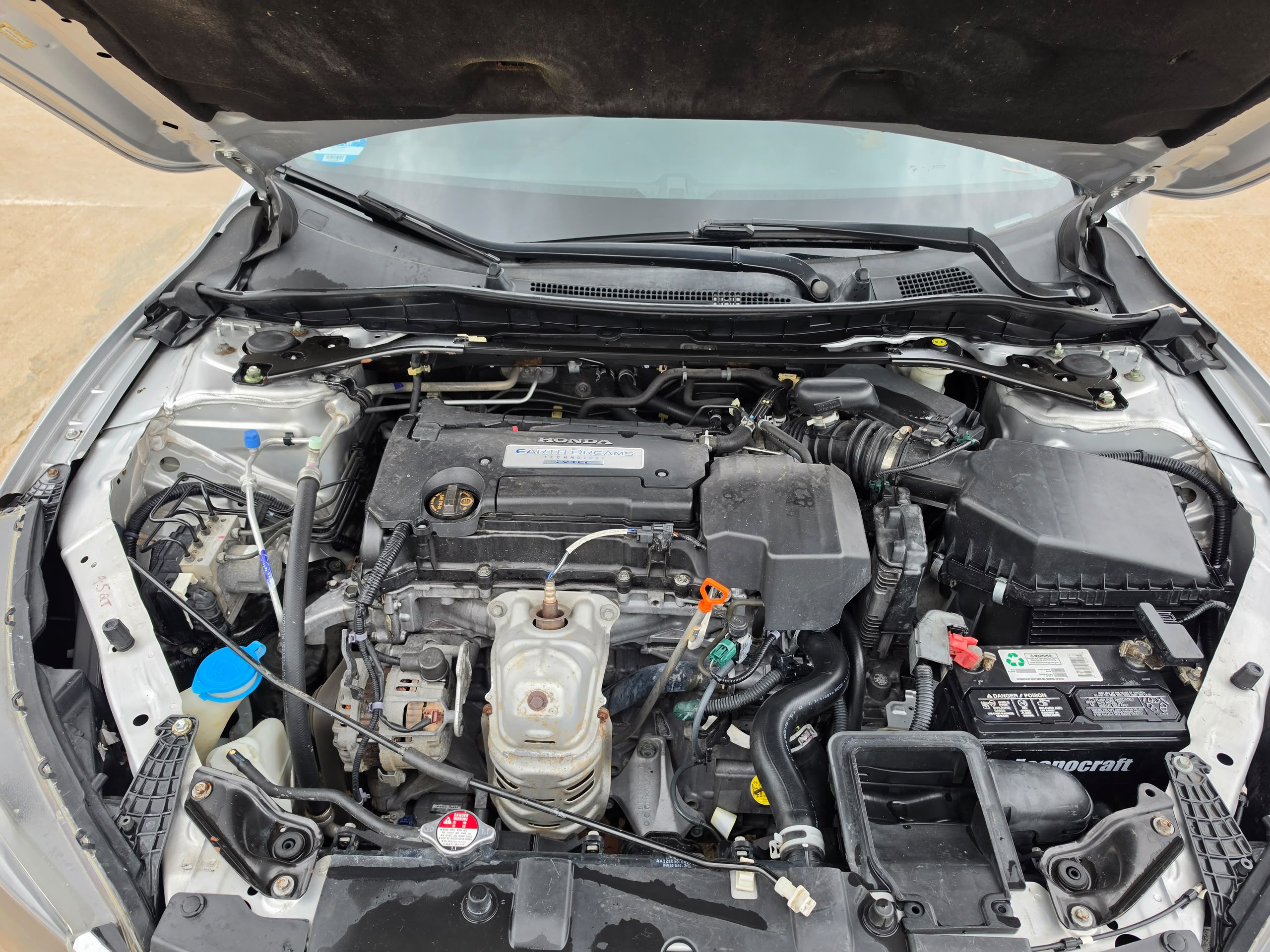 
								Sept Distress: Extremely clean Foreign used 2014 Honda Accord EXL fullest option with mint exterior nd interior Accident Free. going for just 13m only full									