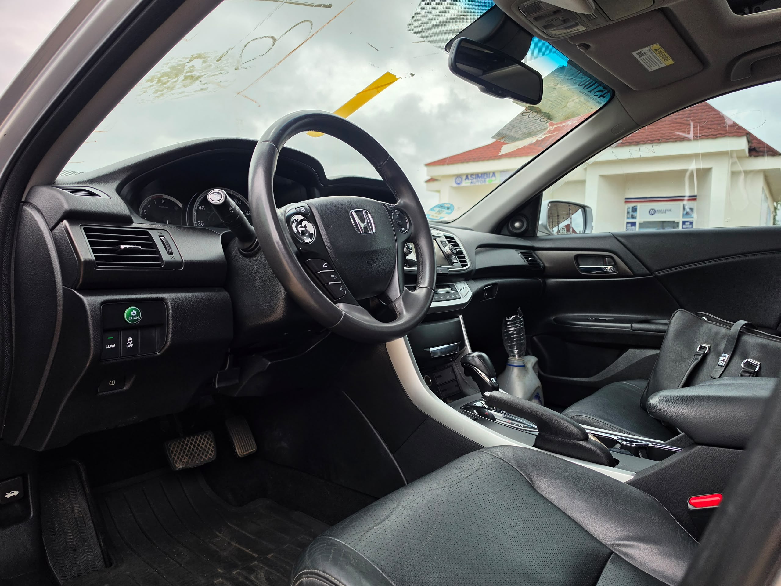 
								Sept Distress: Extremely clean Foreign used 2014 Honda Accord EXL fullest option with mint exterior nd interior Accident Free. going for just 13m only full									