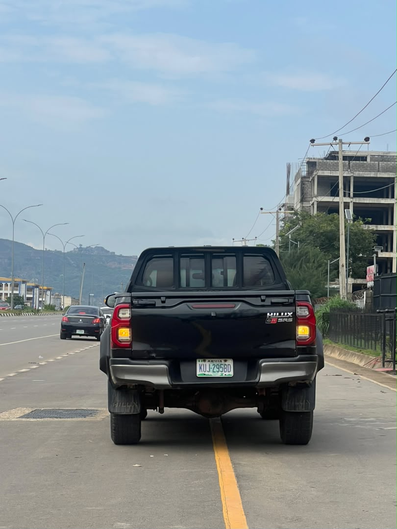
								Distress Alert few months use Belgium standard Extremely sharp  Toyota Hilux 2018 model with untampered engine and gear Ac chilling well Original 2025 custom duty Automatic transmission  👉37m to owner  Buyer settle 1m Location ABUJA  Owner house full									
