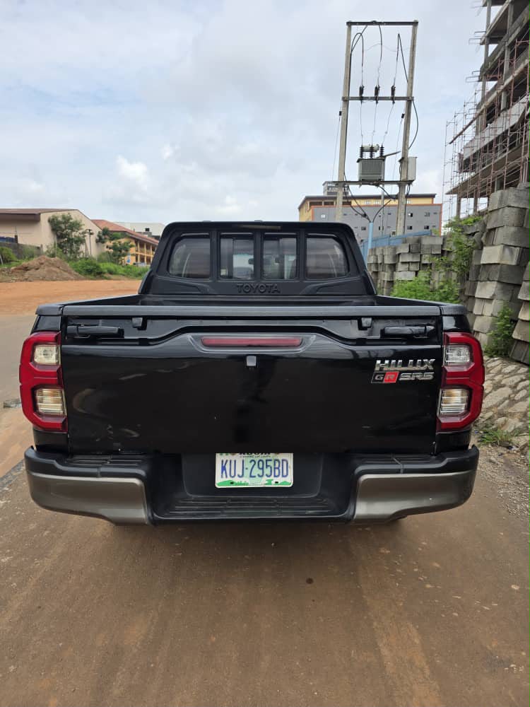 
								Distress Alert few months use Belgium standard Extremely sharp  Toyota Hilux 2018 model with untampered engine and gear Ac chilling well Original 2025 custom duty Automatic transmission  👉37m to owner  Buyer settle 1m Location ABUJA  Owner house full									