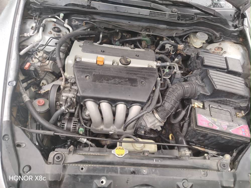 
								Very clean Honda accord dc is available price 3.8 million location Maitama Abuja full									