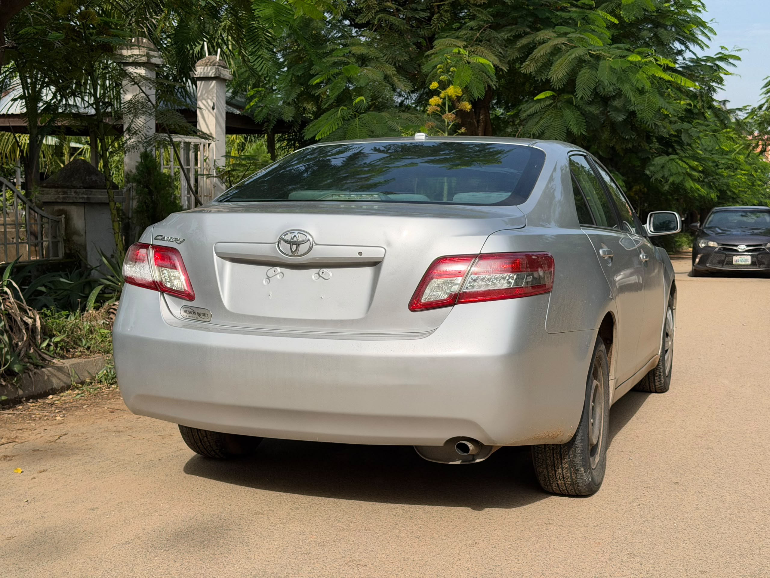 
								EXTREMELY SHARP  GRADE FOREIGN USED 2010 ON BELT TOYOTA CAMRY LE, MINT INTERIOR, NO SINGLE 9JA PAINT WITH UNTAMPARED ENGINE ND GEAR.GOING FOR JUST 10.5m ONLY full									