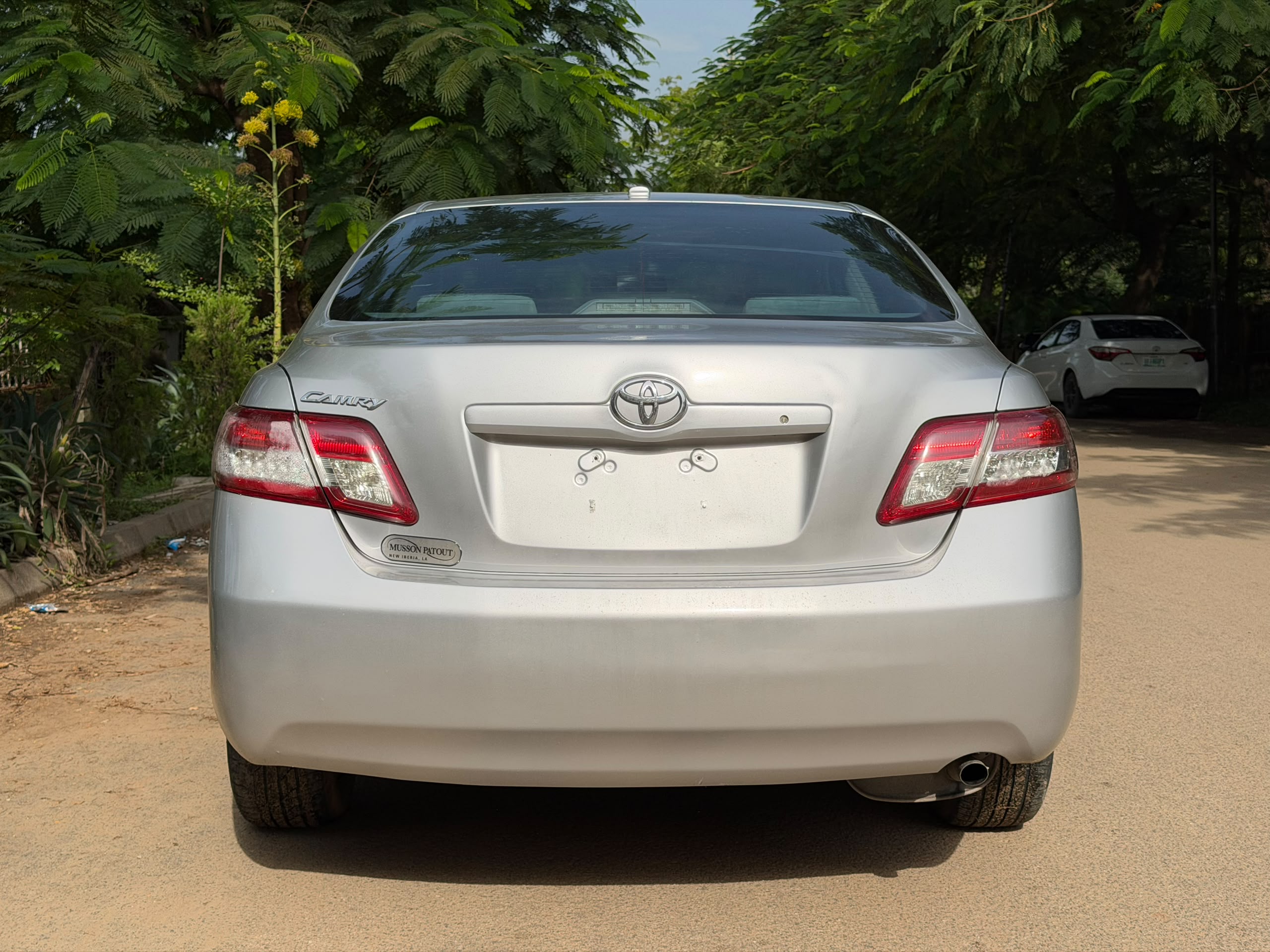 
								EXTREMELY SHARP  GRADE FOREIGN USED 2010 ON BELT TOYOTA CAMRY LE, MINT INTERIOR, NO SINGLE 9JA PAINT WITH UNTAMPARED ENGINE ND GEAR.GOING FOR JUST 10.5m ONLY full									