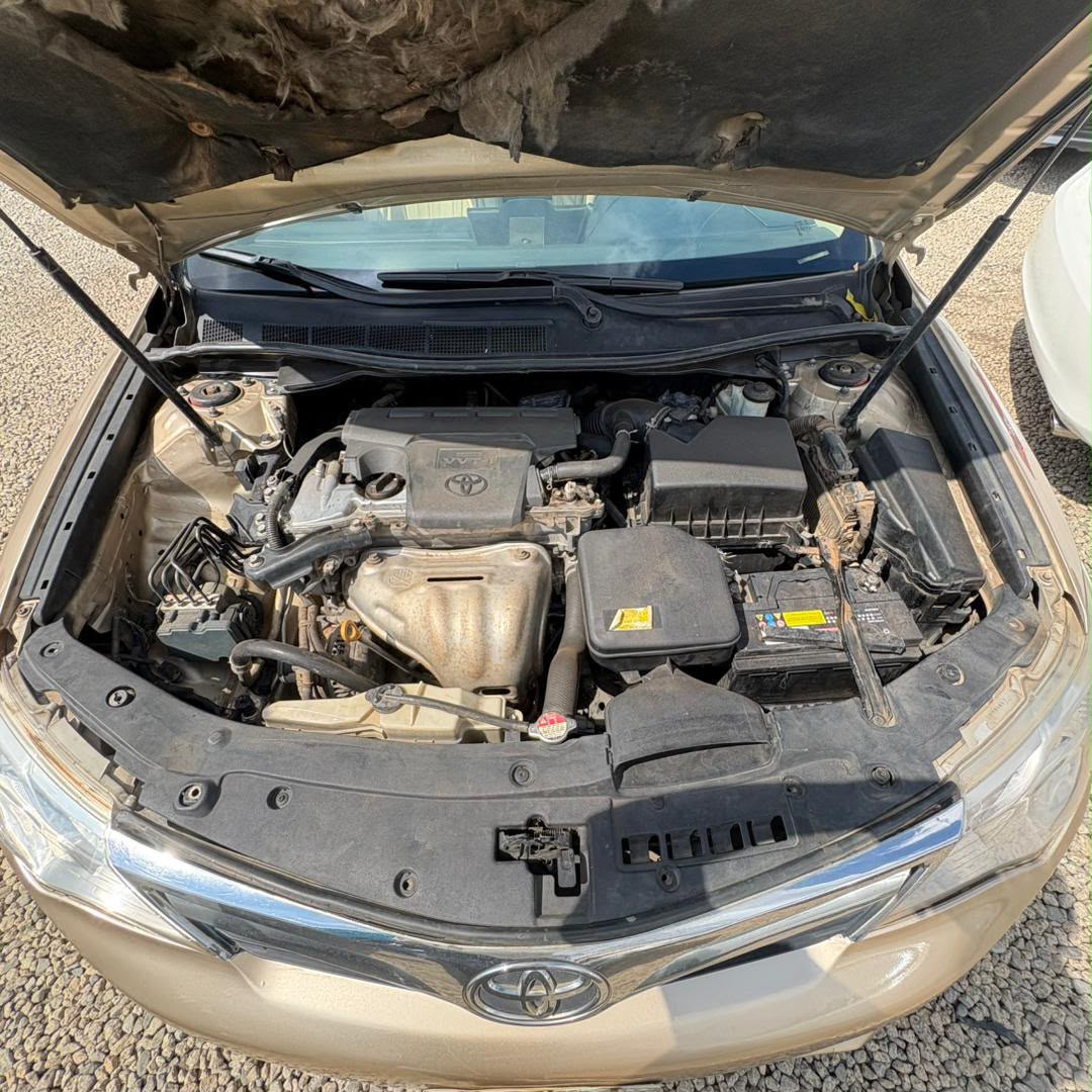 
								Distress deal 2013 Camry LE 4plugs with ac chilling  good condition complete document for 6.8m  Abuja jb full									