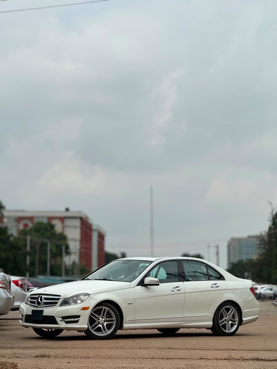 
								Foreign used 2013 MERCEDEZ BENZ C350 full option with duty for 13.5M Abuja full									