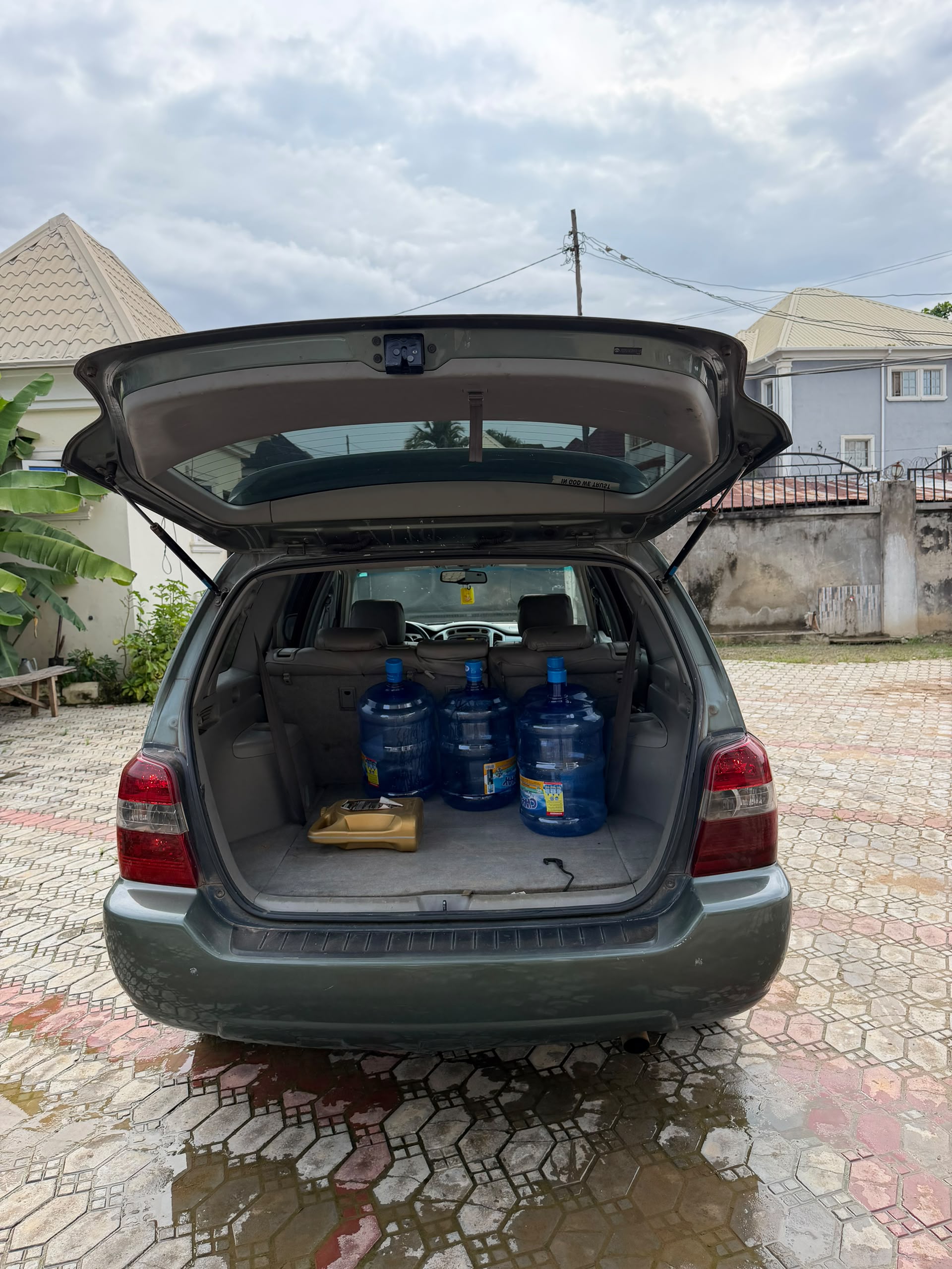 
								Belgium grade 2007 Toyota highlander with everything intact for 7.5M buy and drive full									