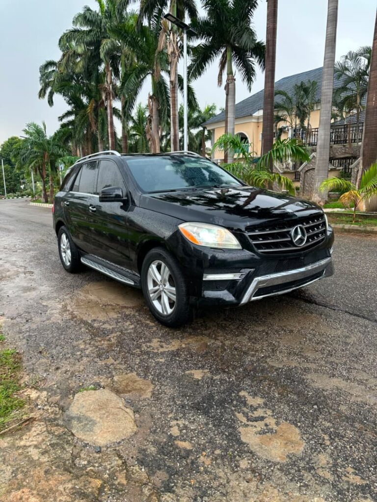 2014 First body Mercedes Benz ml 350, with untampard engine, v6 engine, full option kyless, Belgium standard, buy n drive going for 15.5m only