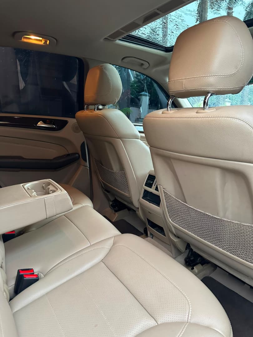 
								2014 First body Mercedes Benz ml 350, with untampard engine, v6 engine, full option kyless, Belgium standard, buy n drive going for 15.5m only full									