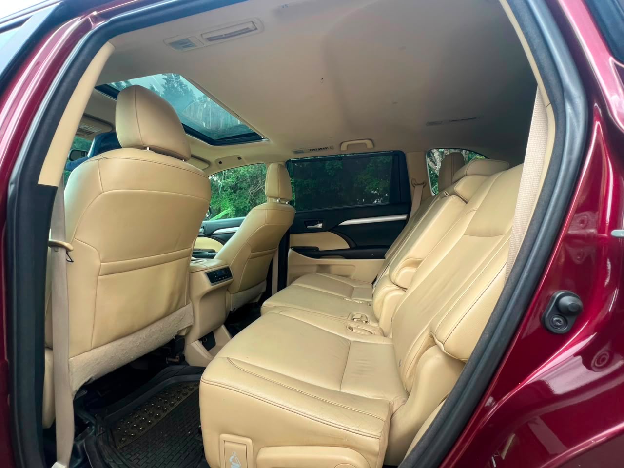 
								SUPER CLEAN PREOWNED TOYOTA HIGHLANDER 2015 XLE   A YEAR USED  ORIGINAL DUTY 📃  PRICE: 20M  ABUJA DEAL📍  NATIONWIDE DELIVERY full									
