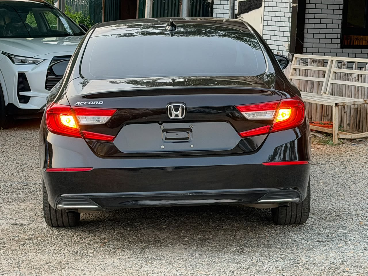 
								On Distress!!! Foreign used Honda accord 2018 for 17.7m Abuja full									