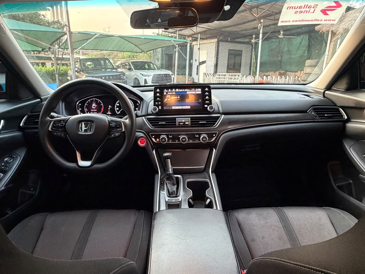 
								On Distress!!! Foreign used Honda accord 2018 for 17.7m Abuja full									