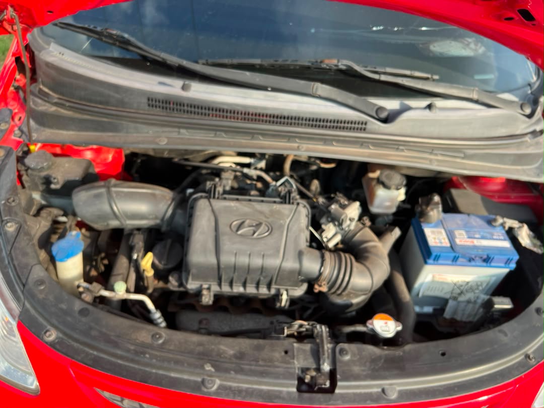 
								Hyundai i10 Used Belgium Standard Manual Transmission Price 6.5M Location Abuja full									