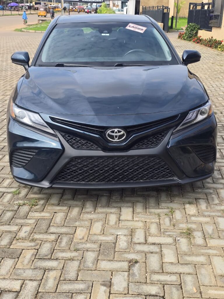 Foreign used Toyota camry 2019 SE Extremely clean with 2026 duty  Going for 23m Location Abuja