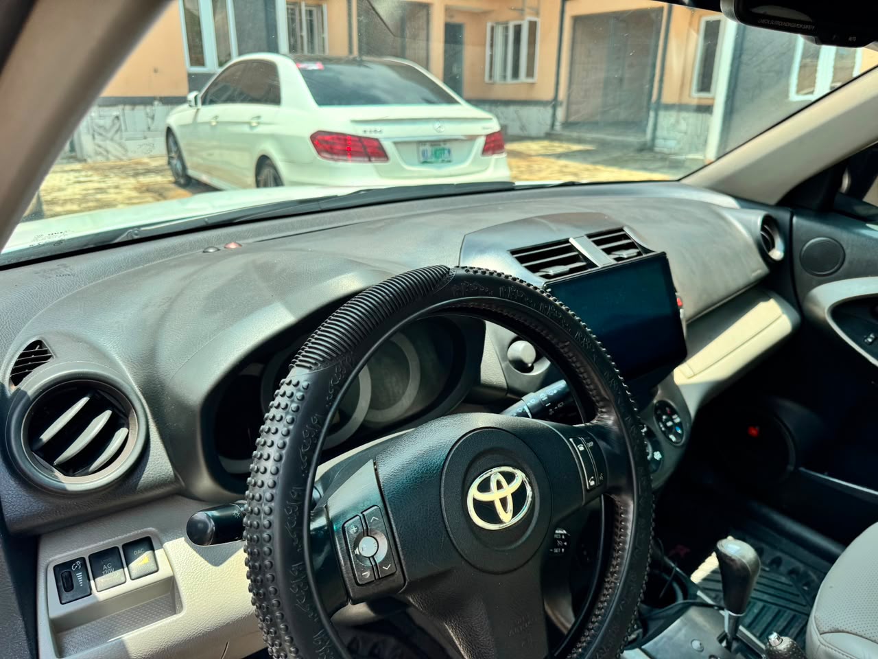 
								2011 Toyota RAV4 Carefully used Accident free Painted 7.3m owner 200k sambo full									