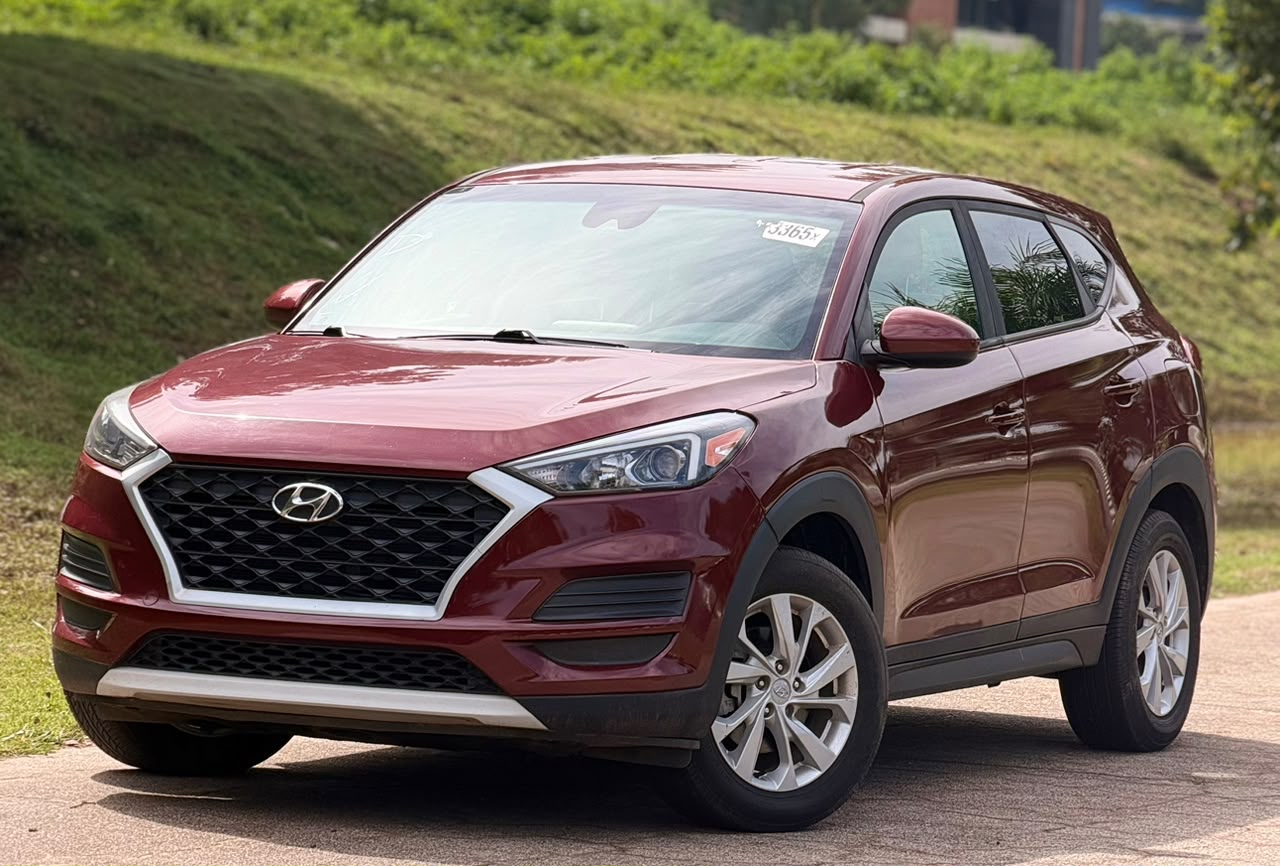 
								TOUCHDOWN🚀   FOREIGN USED 2019 HYUNDAI TUCSON   If you’re looking for a reliable SUV that gives you comfort and class without breaking the bank, this Tucson is a smart choice.  23.5m OnLy💰 custom duty   Clean. Classy. Reliable. Ready for a new owner! 😍  Abuja LoKaTioN full									