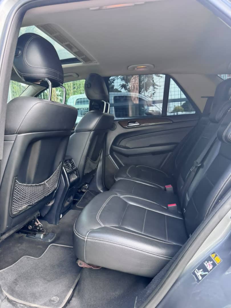 
								nregistered ML350 upgraded to GLE 2017 is available for 14.5m. Location: Gwarinpa, Abuja! full									