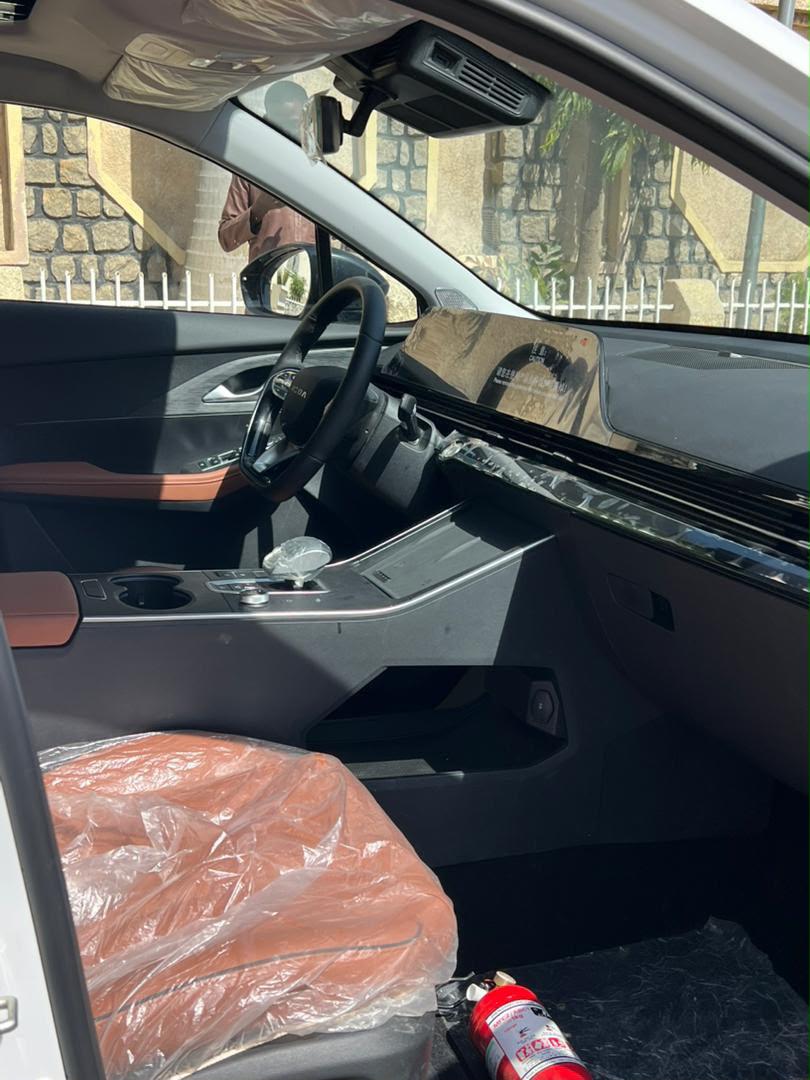 
								2025 OMODA C5 230T 1.5L Turbocharged petrol FWD Brand new 🏷️29M full									