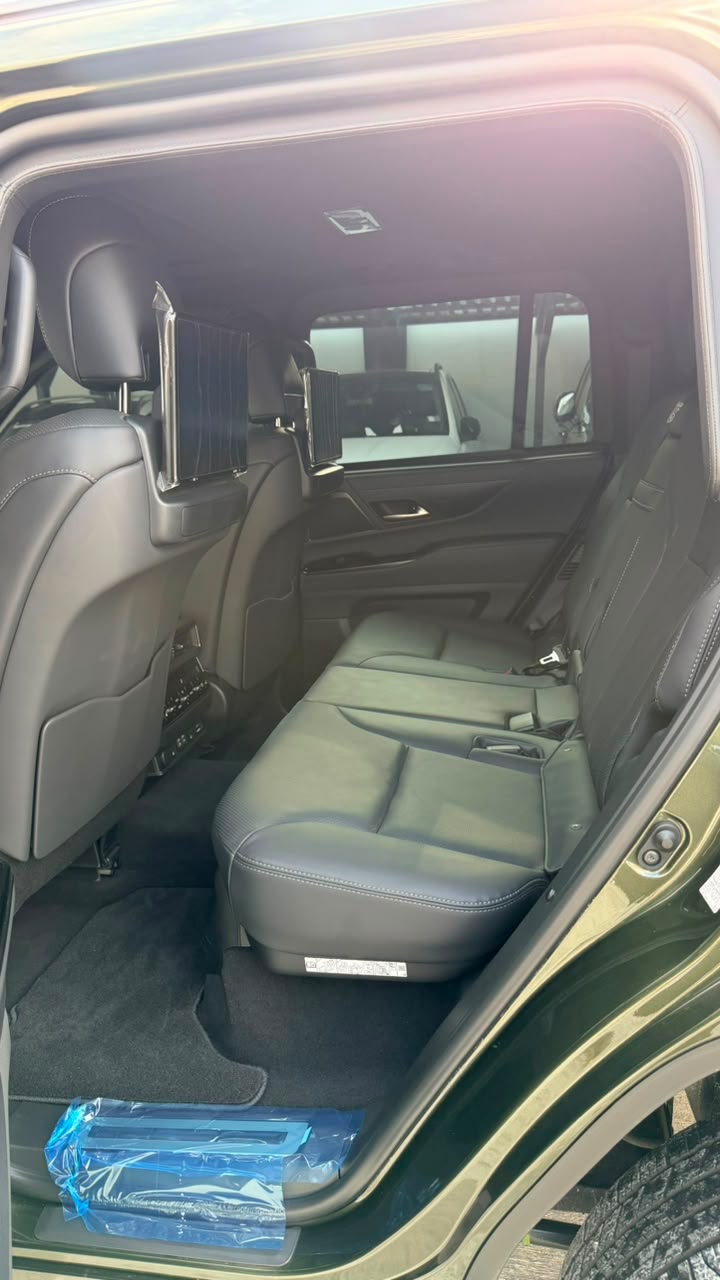 
								BRAND NEW 2025 LEXUS LX600 ARMOURED BULLETPROOF 🎯  WITH INKAS EUC AND DUTY. 📃  PRICE: 520M   ABUJA DEAL 📍  NATIONWIDE DELIVERY full									