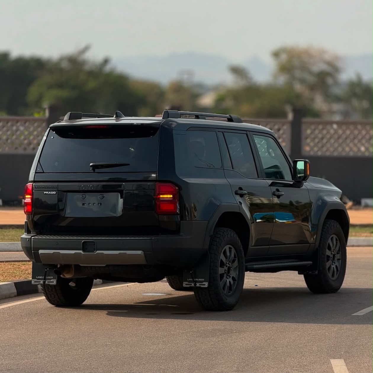 
								SUPER CLEAN TOYOTA LANDCRUSIER PRADO 2025   BOUGHT BRAND NEW   DUTY FULLY PAID 📃  PRICE: 102M 💰  ABUJA DEAL📍  NATIONWIDE DELIVERY full									