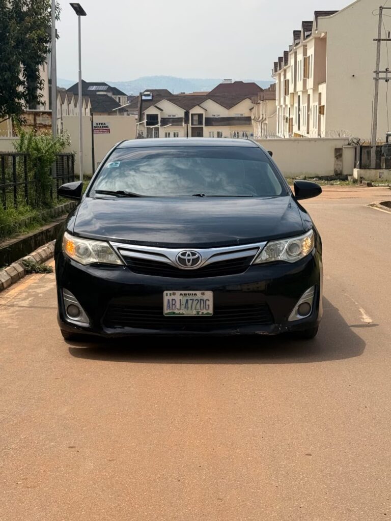 Good Deal 24hrs   Distress Sell Neatly Used Toyota Camry 2013 LE Untempered engine and Gear, AC chilling Wlhy 👌 with fully paid custom duty for just 6.9m Net Abuja