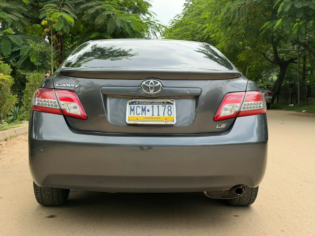 
								AWOOF DEAL: EXTREMELY SHARP  GRADE FOREIGN USED 2011 ON BELT TOYOTA CAMRY LE, MINT INTERIOR, NO SINGLE 9JA PAINT WITH UNTAMPARED ENGINE ND GEAR.GOING FOR JUST 9.8m Only. Accident free google am see. full									