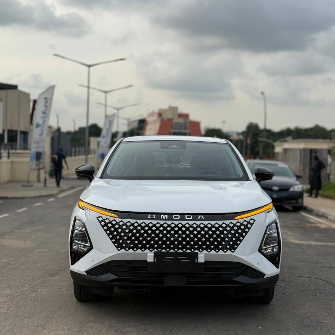 
								Brand New Omoda C5 230T 🔥🔥 Year: 2025 Price: N27.5M Location: Abuja full									