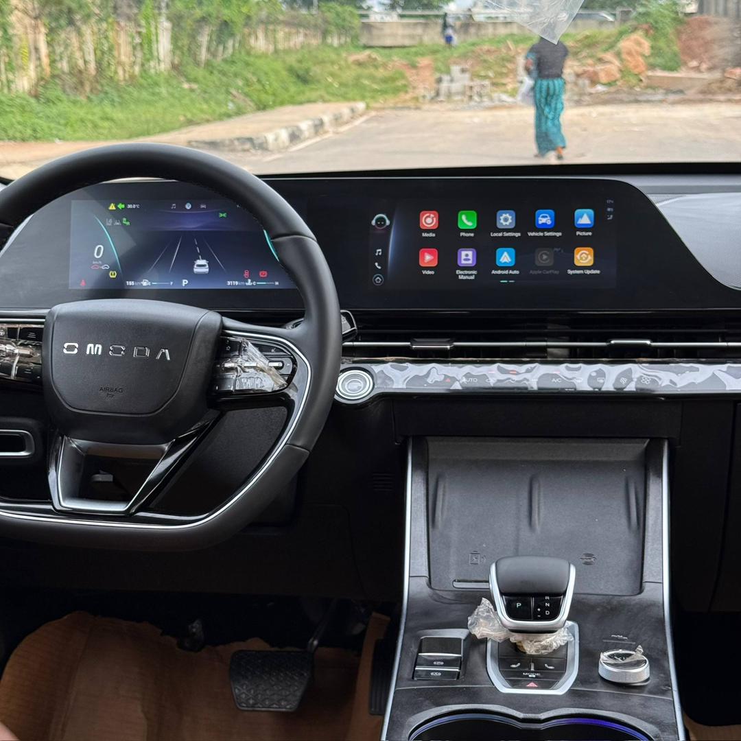 
								Brand New Omoda C5 230T 🔥🔥 Year: 2025 Price: N27.5M Location: Abuja full									