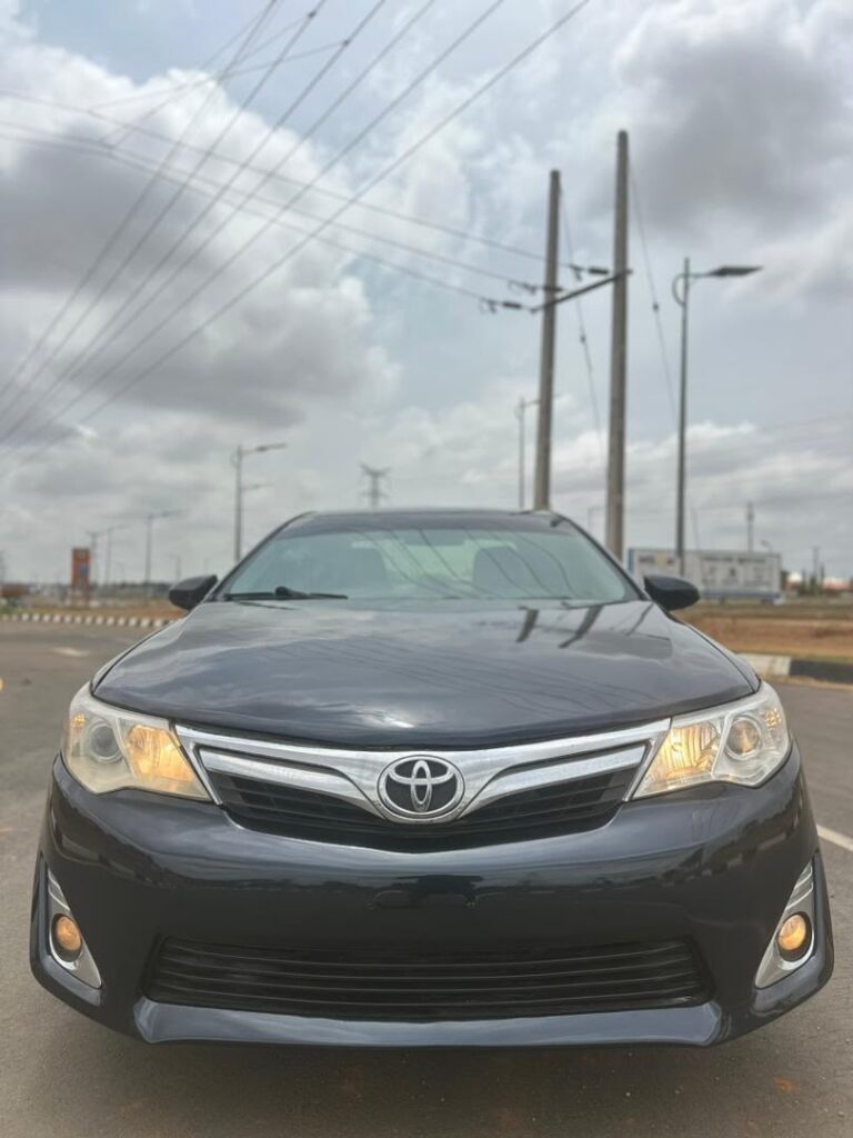 Giveaway Deal‼️‼️‼️ (180k Mileage) Carefully Used 2013/2014 V4 Toyota Camry car is in pristine condition (No Check Ebgune Light) with original duty going for just 8.7m NET WITH SMALL SAMBO Lugbe Abuja📍 ZERO CHAIN DEAL
