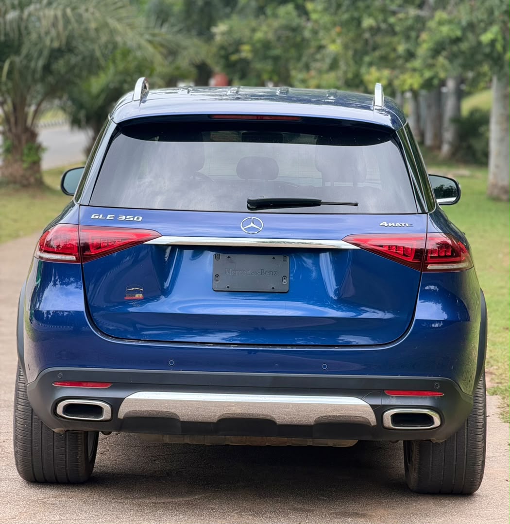 
								If you want an SUV that commands attention without trying too hard, this GLE350 is the one. 🖤  FOREIGN USED 2020 GLE350 BENZ  ₦65M💰custom duty   Luxury. Power. Class. full									