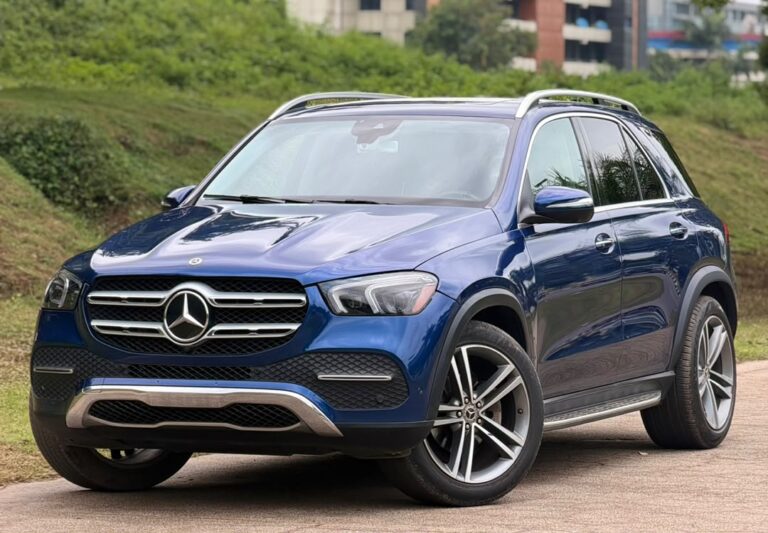 If you want an SUV that commands attention without trying too hard, this GLE350 is the one. 🖤  FOREIGN USED 2020 GLE350 BENZ  ₦65M💰custom duty   Luxury. Power. Class.