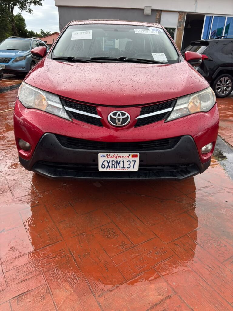 few month used but not register Rav4 2014 for 12.5m