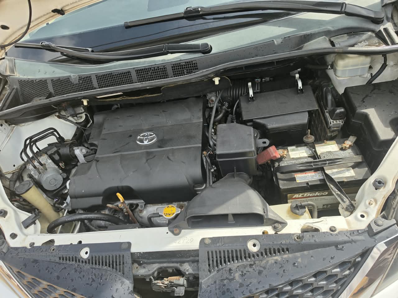 
								Toyota sienna 2012 untempered  engine and gear AC factory very clean in and out just 15m location Abuja full									