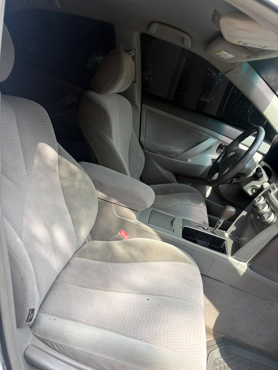 
								Giveaway Deal‼️‼️‼️ Carefully Used (Unregistered) Toyota Camry 2010 with original duty Going for just 6.1m Net with sambo owners house kubwa Abuja📍 ZERO CHAIN DEAL full									