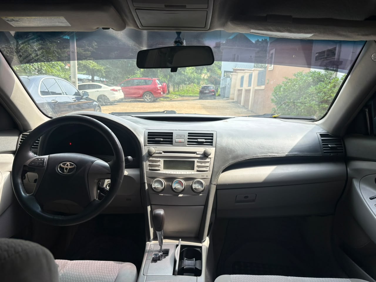 
								Giveaway Deal‼️‼️‼️ Carefully Used (Unregistered) Toyota Camry 2010 with original duty Going for just 6.1m Net with sambo owners house kubwa Abuja📍 ZERO CHAIN DEAL full									