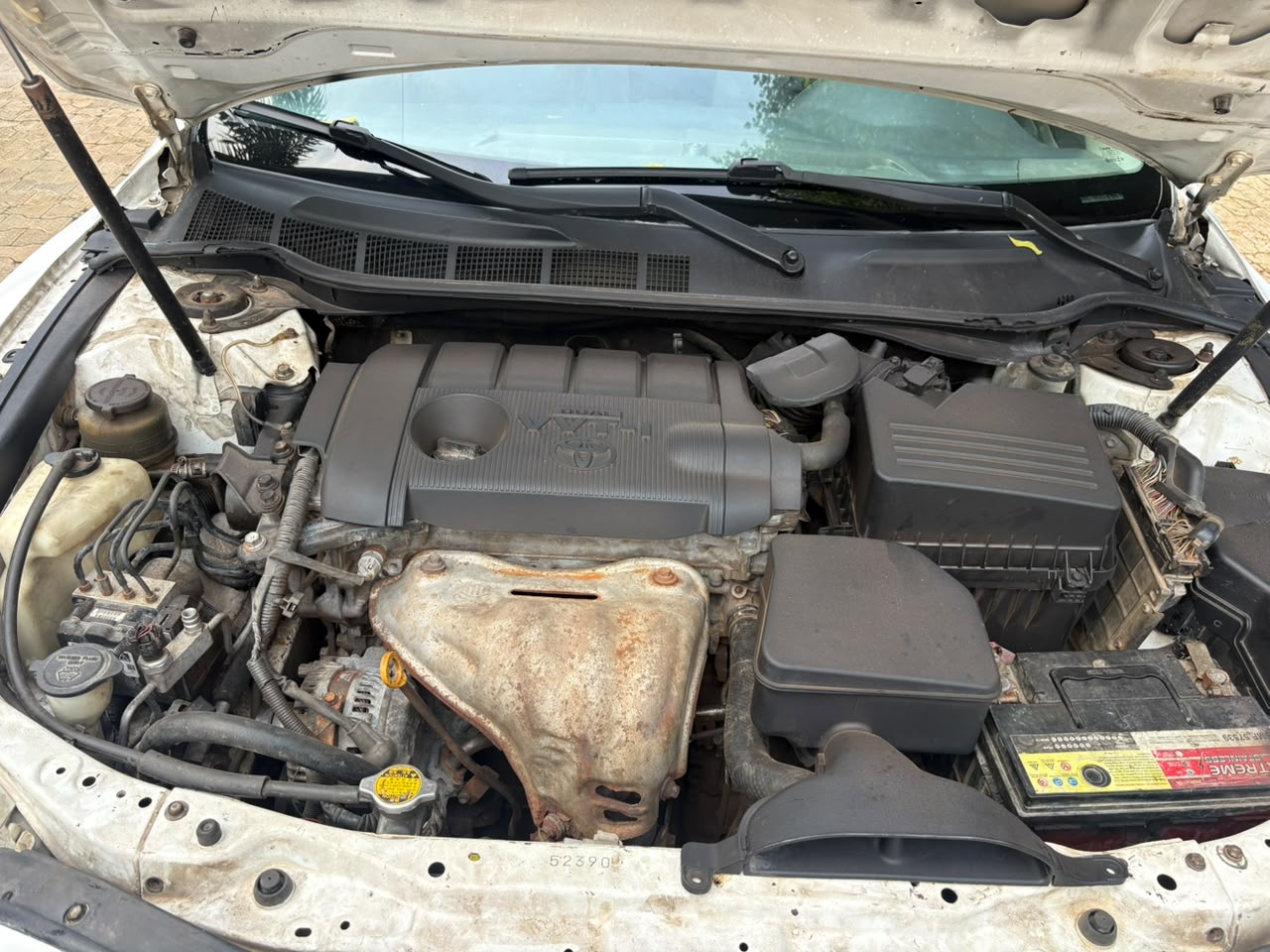 
								Giveaway Deal‼️‼️‼️ Carefully Used (Unregistered) Toyota Camry 2010 with original duty Going for just 6.1m Net with sambo owners house kubwa Abuja📍 ZERO CHAIN DEAL full									