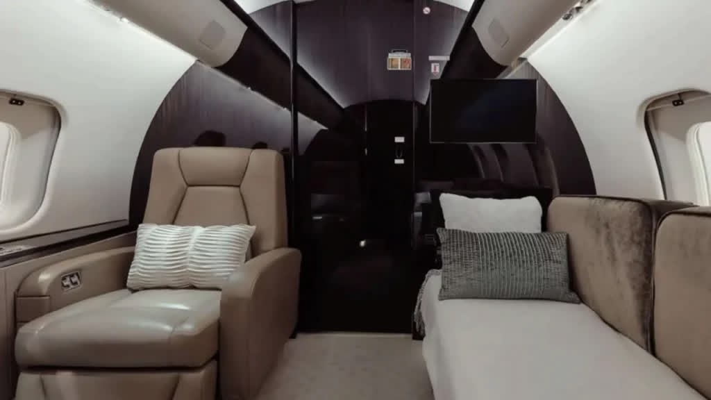 
								PRIVATE JET FOR SALE🔥  Type of Aircraft: 2009/2010 Bombardier Global 5000 Passengers Capacity:13 Passengers   LOCATION: Abuja(Repositioning)  📍Selling $68,000,000  Asking Buyer get ready to drop my vat   Mandatory Fee(s) Pre Purchase Inspection: Initial Deposit:  Caution ⚠️  ONLY BUYER OR HIS MANDATE TO CALL ME @all full									