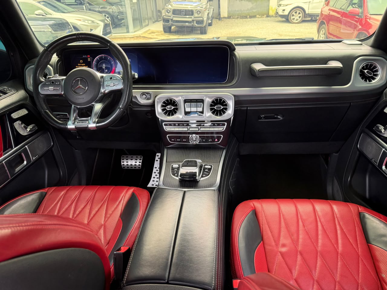 
								Foreign used 2019 BRABUS700 Clean title  Going for 300m Abuja deal full									