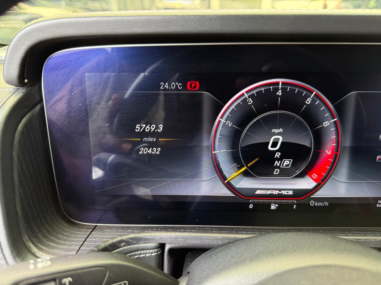 
								Foreign used 2019 BRABUS700 Clean title  Going for 300m Abuja deal full									