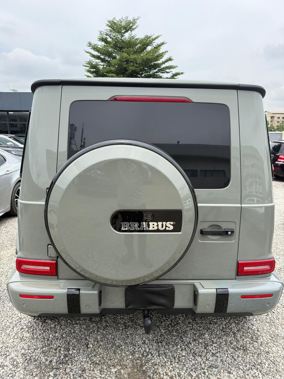 
								Foreign used 2019 BRABUS700 Clean title  Going for 300m Abuja deal full									