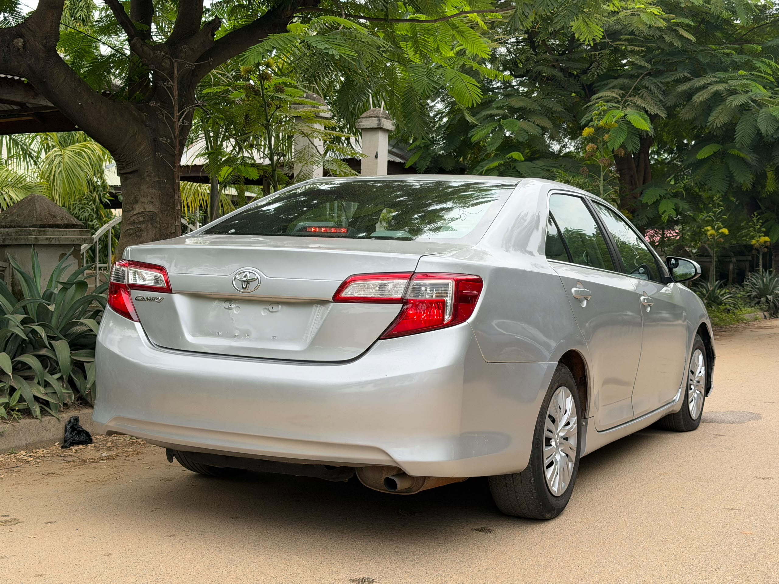 
								My usual weekend distress distress is here: Extremely clean foreign used 2013 on belt Toyota camry LE with Aug 2026 Duty. Untampared engine & gear going for just 11,000,000pls add ur sambo. No room for pressing 11,000,000 net full									