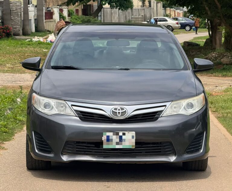 Distress sales‼️Belgium Excape Toyota Camry 2013 model with everything intact untouched engine and gear buy and drive nothing to fixed going for just 8.3 only