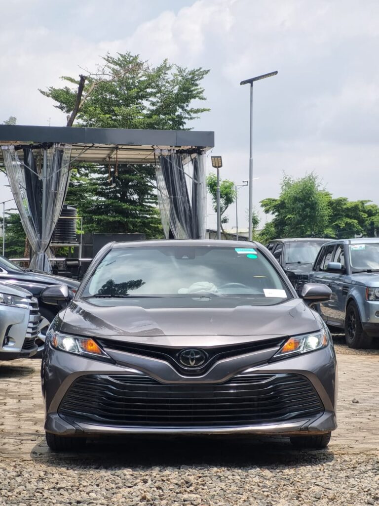 FOREIGN USED 2021  TOYOTA CAMRY LE⚡⚡ WITH PROPER DOCUMENTATION  PRICE:20.5M 📍ABUJA